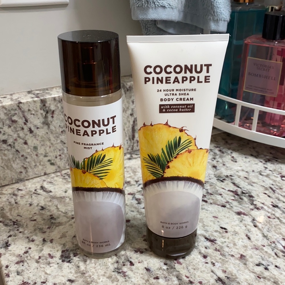 Coconut Pineapple Bath and Body works set